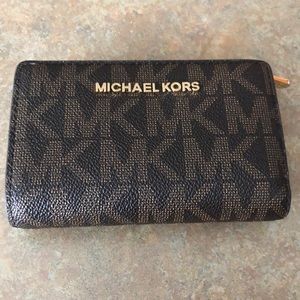 MK wallet